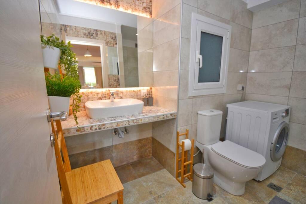Potamos Deluxe White Apartment Екстериор снимка