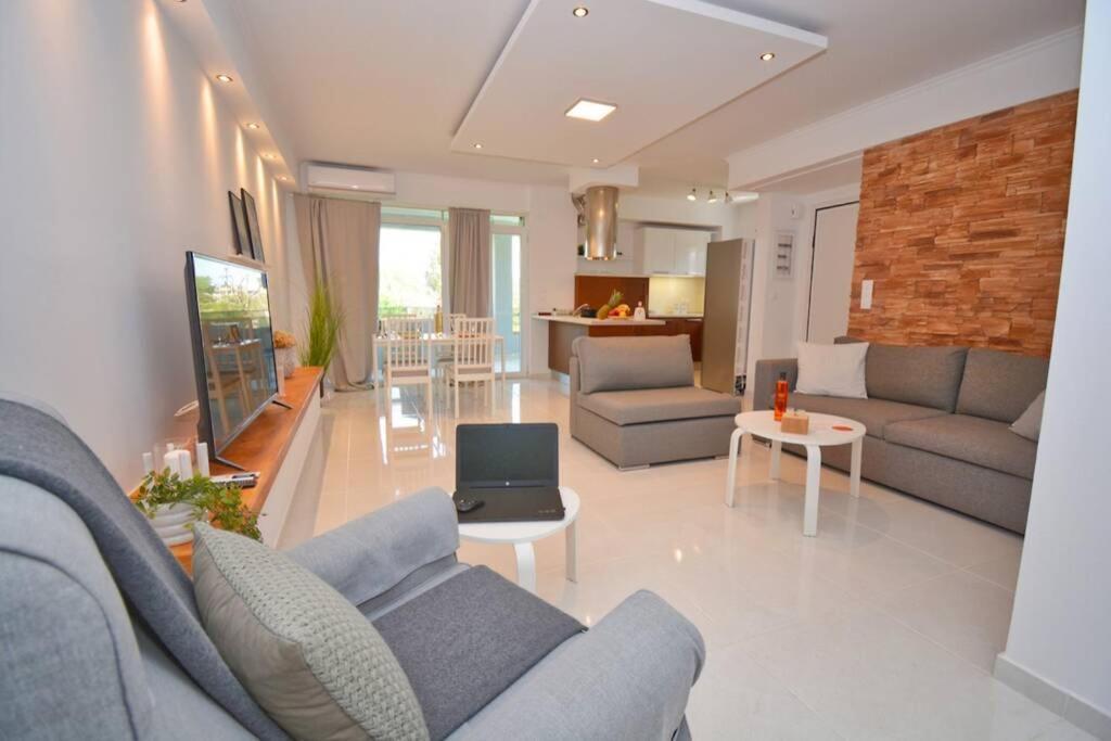 Potamos Deluxe White Apartment Екстериор снимка