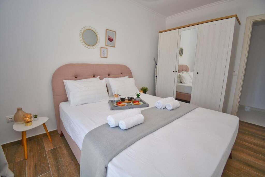 Potamos Deluxe White Apartment Екстериор снимка
