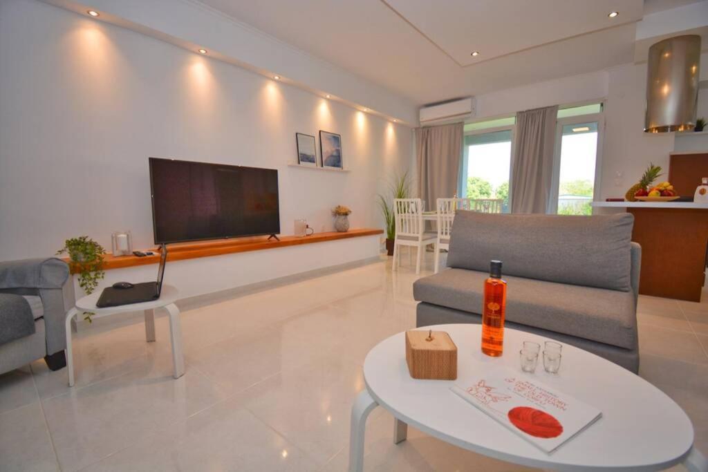 Potamos Deluxe White Apartment Екстериор снимка